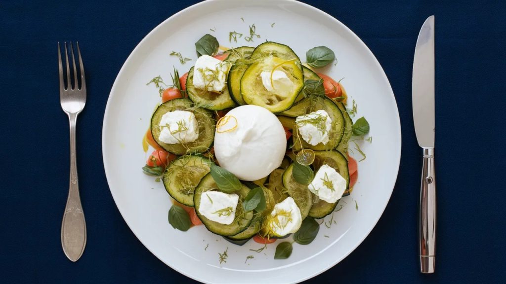 Vitaliserfr Zoom sur la Crudo de Courgettes Burrata de Giada De Laurentiis